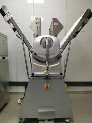 Avrupa Tarzı Ağır Hizmet Tipi 0.75kw Yapımı Revize Edilebilir Pasta Hamur Açma Makinesi Kruvasan Puf