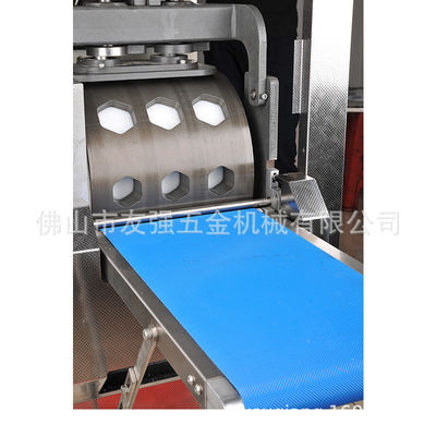 Sürekli Hamur Bölücü Yuvarlama Makinesi 7600pcs / H Pizza Hamur Yuvarlama König Stili
